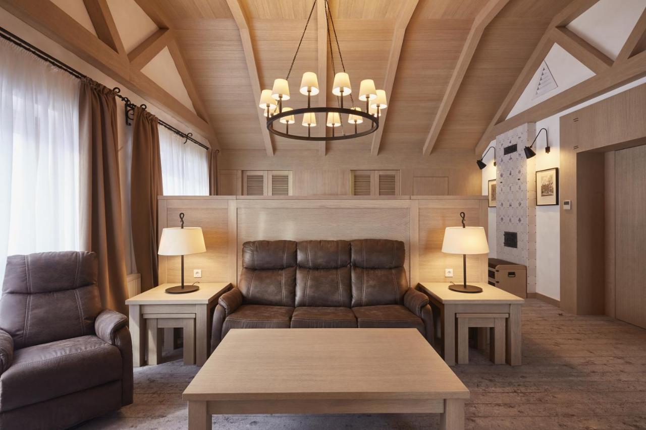 Amstelski Hotel Bukovel Luaran gambar