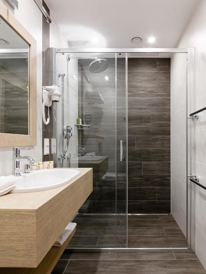 Amstelski Hotel Bukovel Luaran gambar
