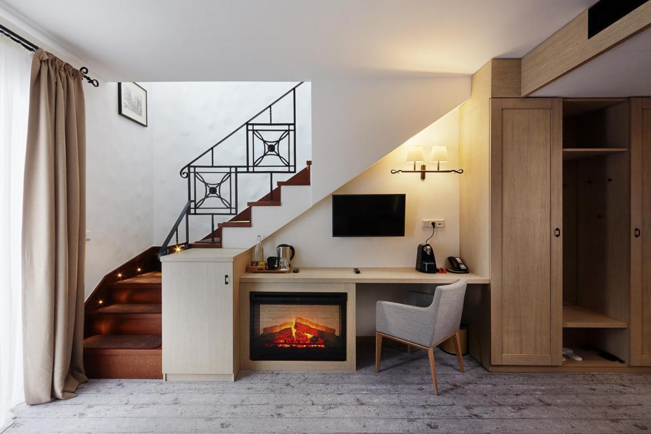 Amstelski Hotel Bukovel Luaran gambar